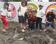 �����H�������H